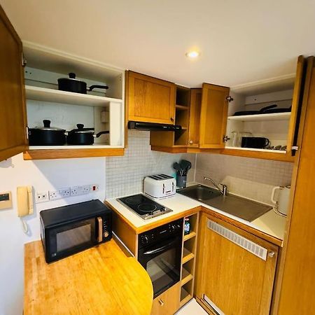 Trio'S Haven In Portebello Road Лондон Экстерьер фото